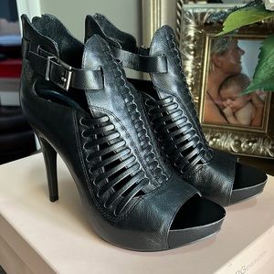 Black BCBGeneration nile leather high heels. Never worn size 8M